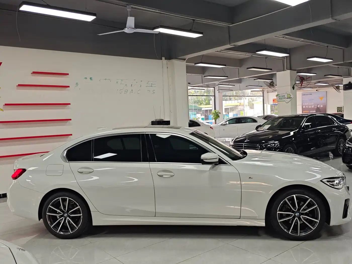 BMW 3 Series 2022 325Li M Sport Package фото 6