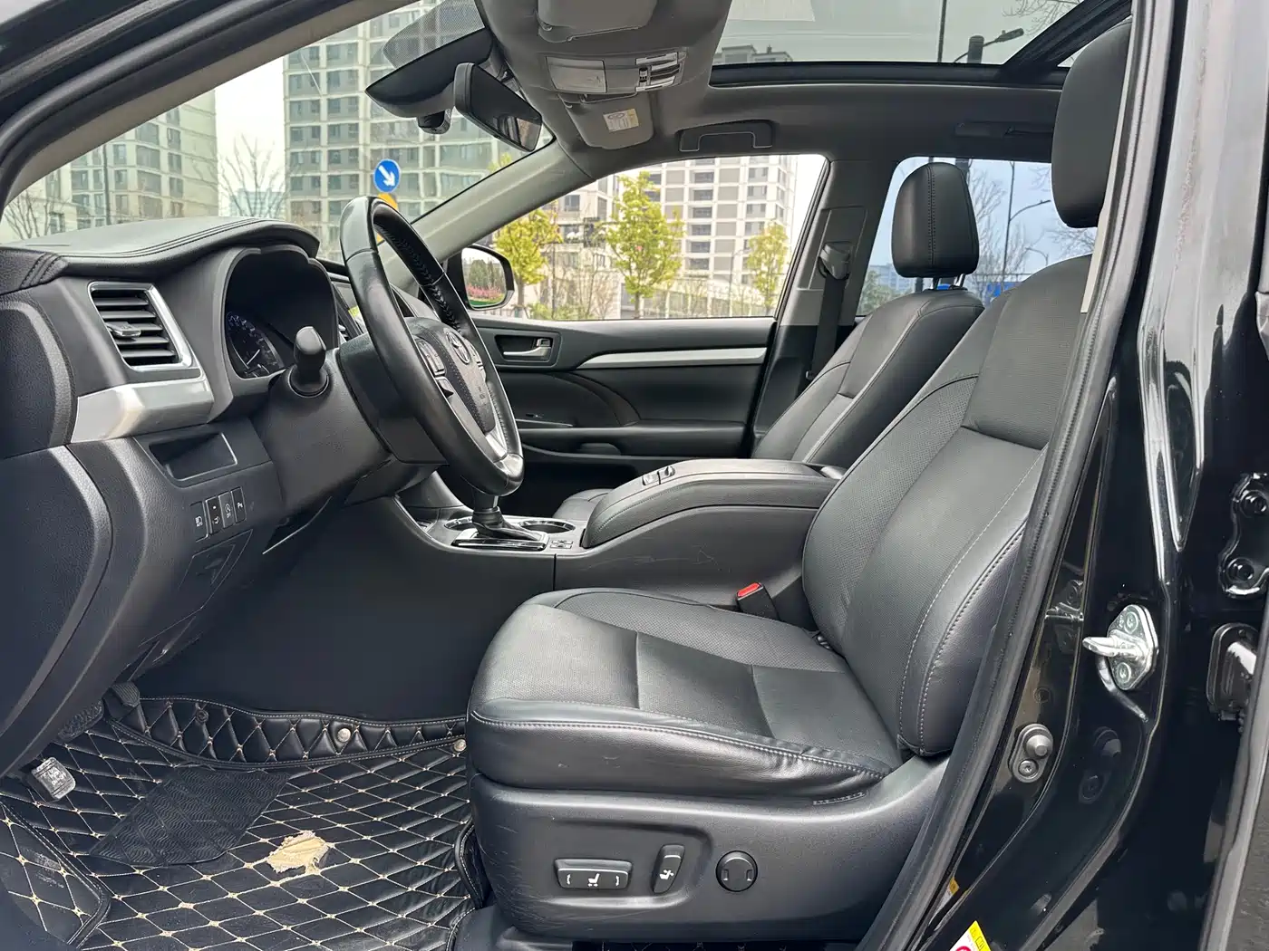 Toyota Highlander 2021 2.0T AWD Luxury 7-Seater фото 5