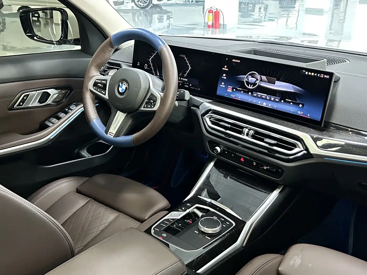 BMW 3 Series 2024 325Li M Sport Package фото 12