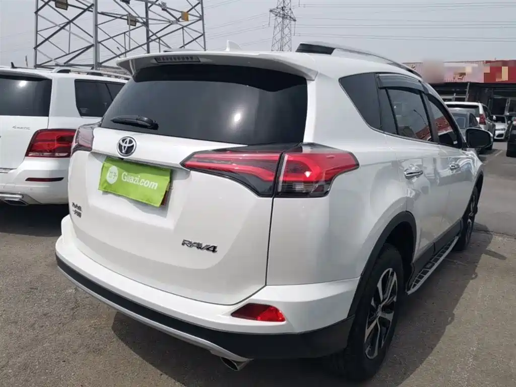 Toyota RAV4 Rongfang 2016 2.0L CVT 2WD Smart (China V) фото 7