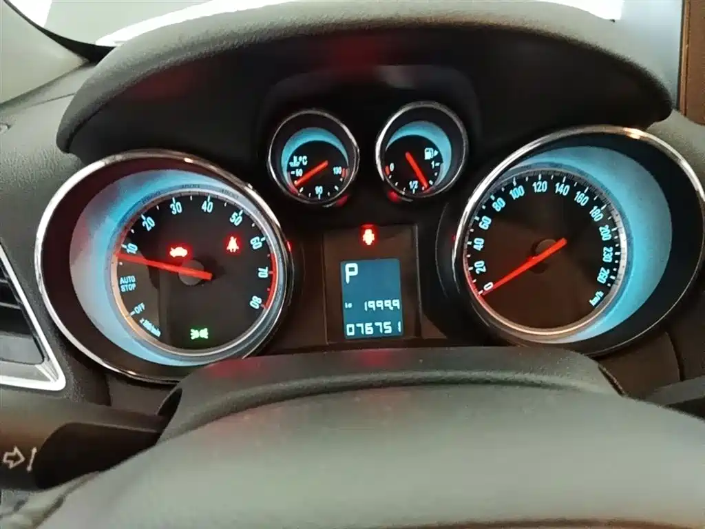 Buick Encore 2015 1.4T Automatic 2WD Urban Leading фото 12