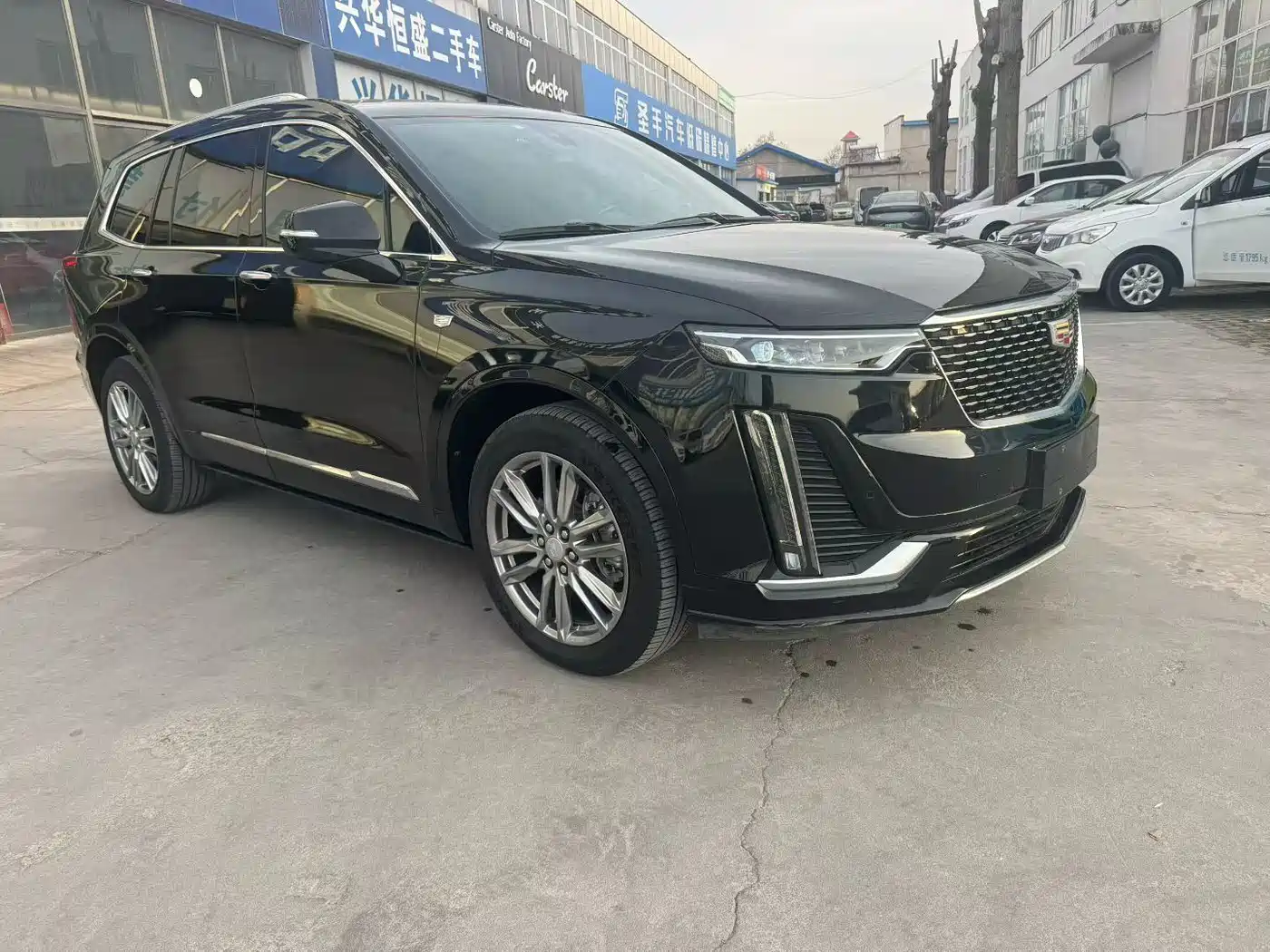 CADILLAC XT6