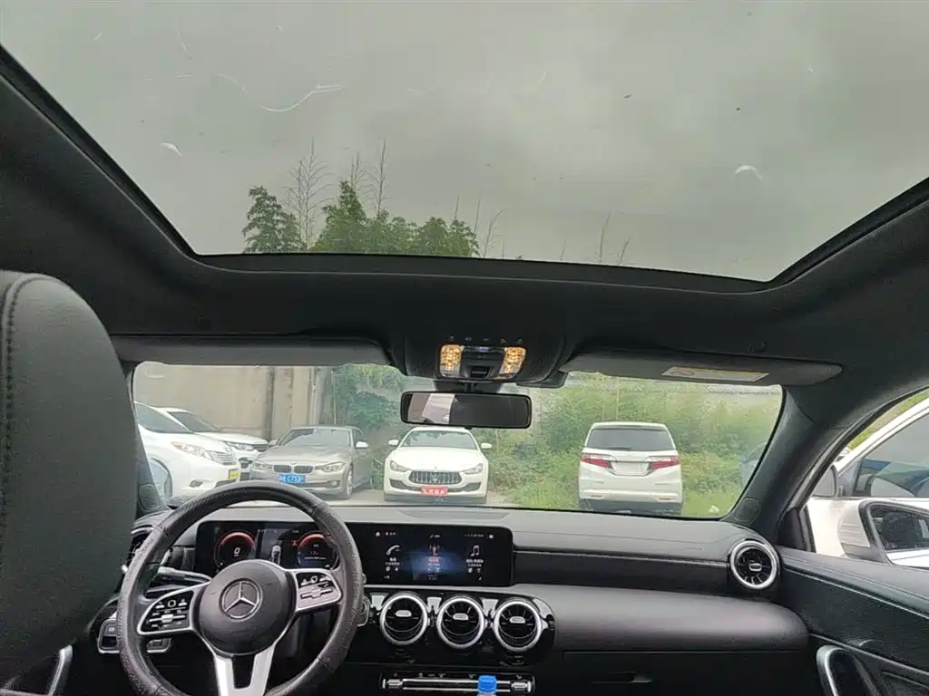 Mercedes-Benz A-Class 2020 Facelift A 200 L Sport Sedan Dynamic фото 18
