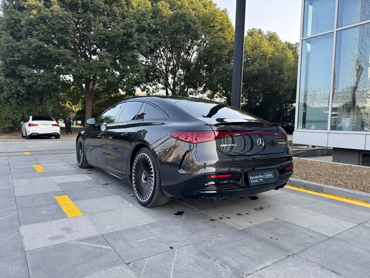 MERCEDES-BENZ EQS AMG