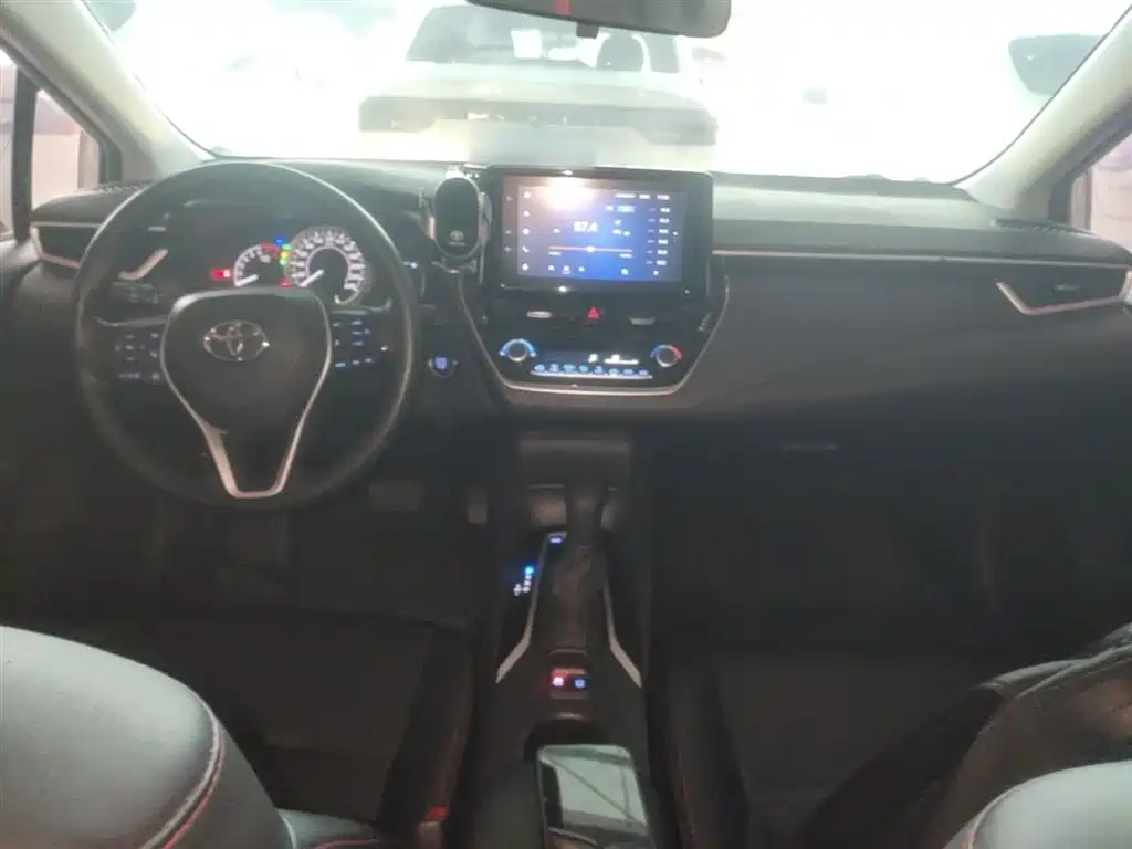 Toyota Corolla 2021 1.2T S-CVT Elite PLUS Edition фото 10