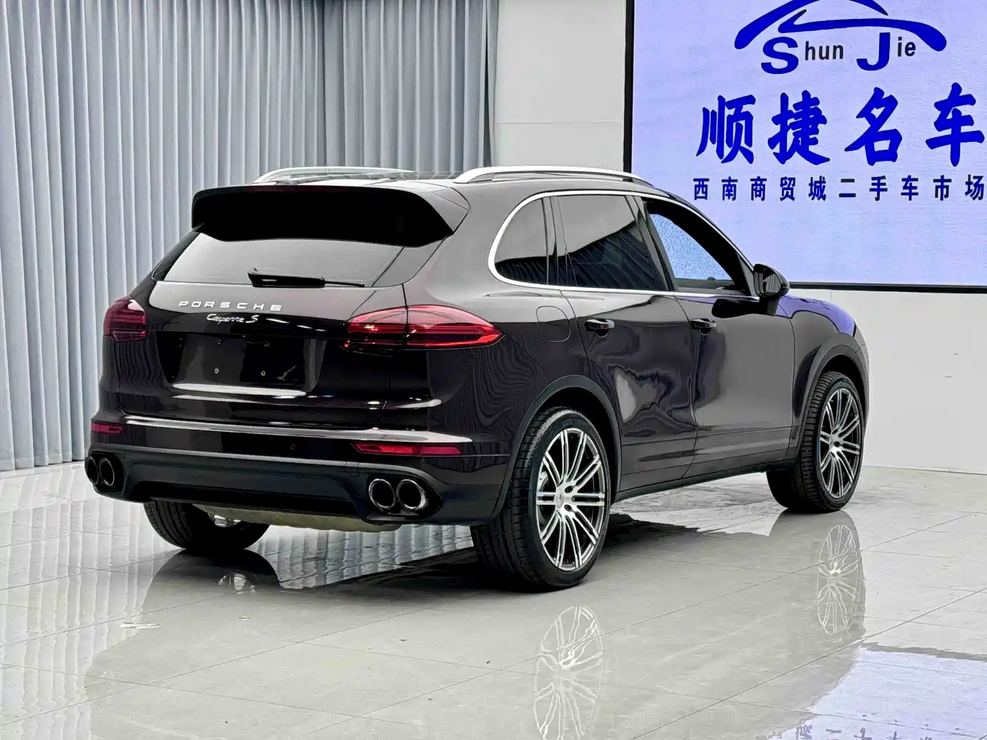 Porsche Cayenne 2015 Cayenne 3.0T фото 17