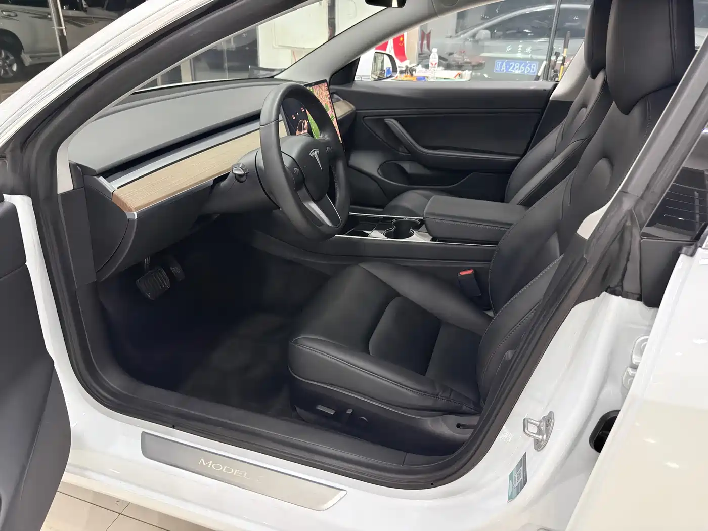 Tesla Model 3 (Import) 2019 2019 Long Range All-Wheel Drive Edition