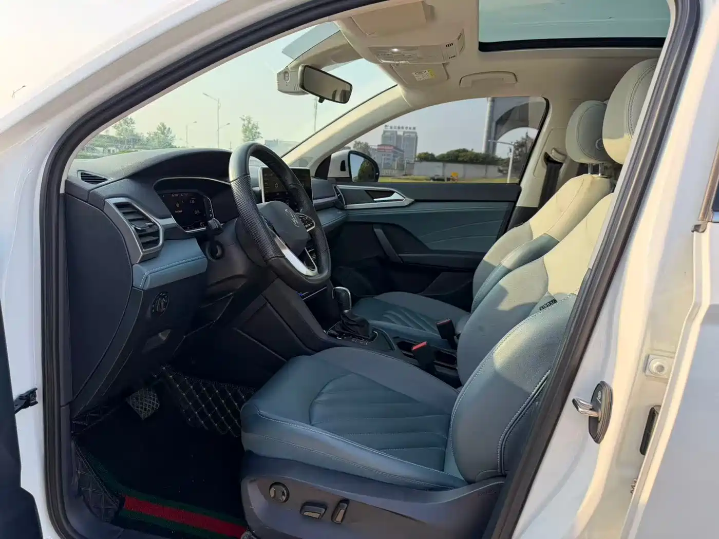 Volkswagen Tharu 2023 300TSI 2WD New Moon Edition фото 4