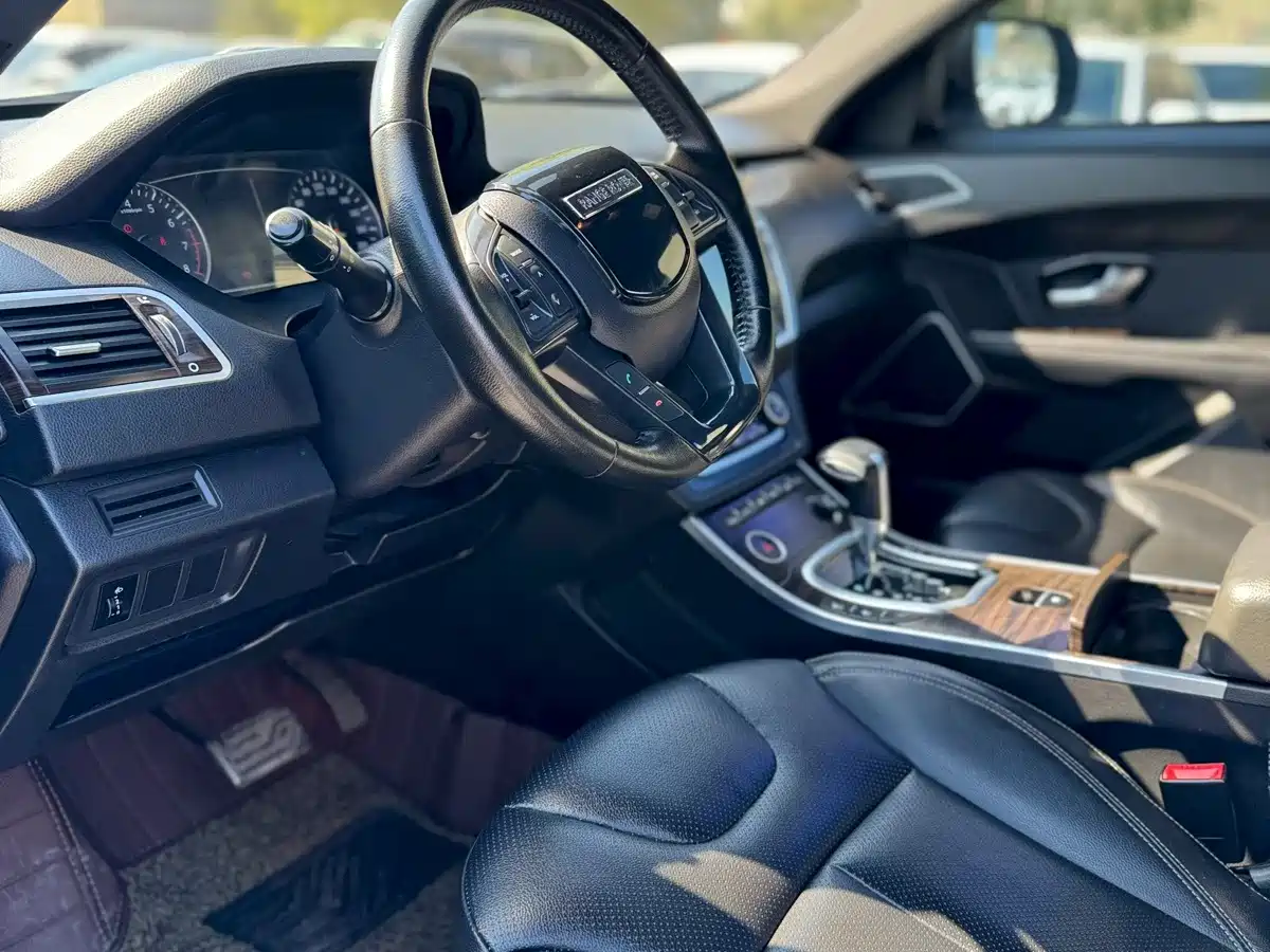 Landwind X7 2015 2015 2.0T Panoramic Flagship Edition