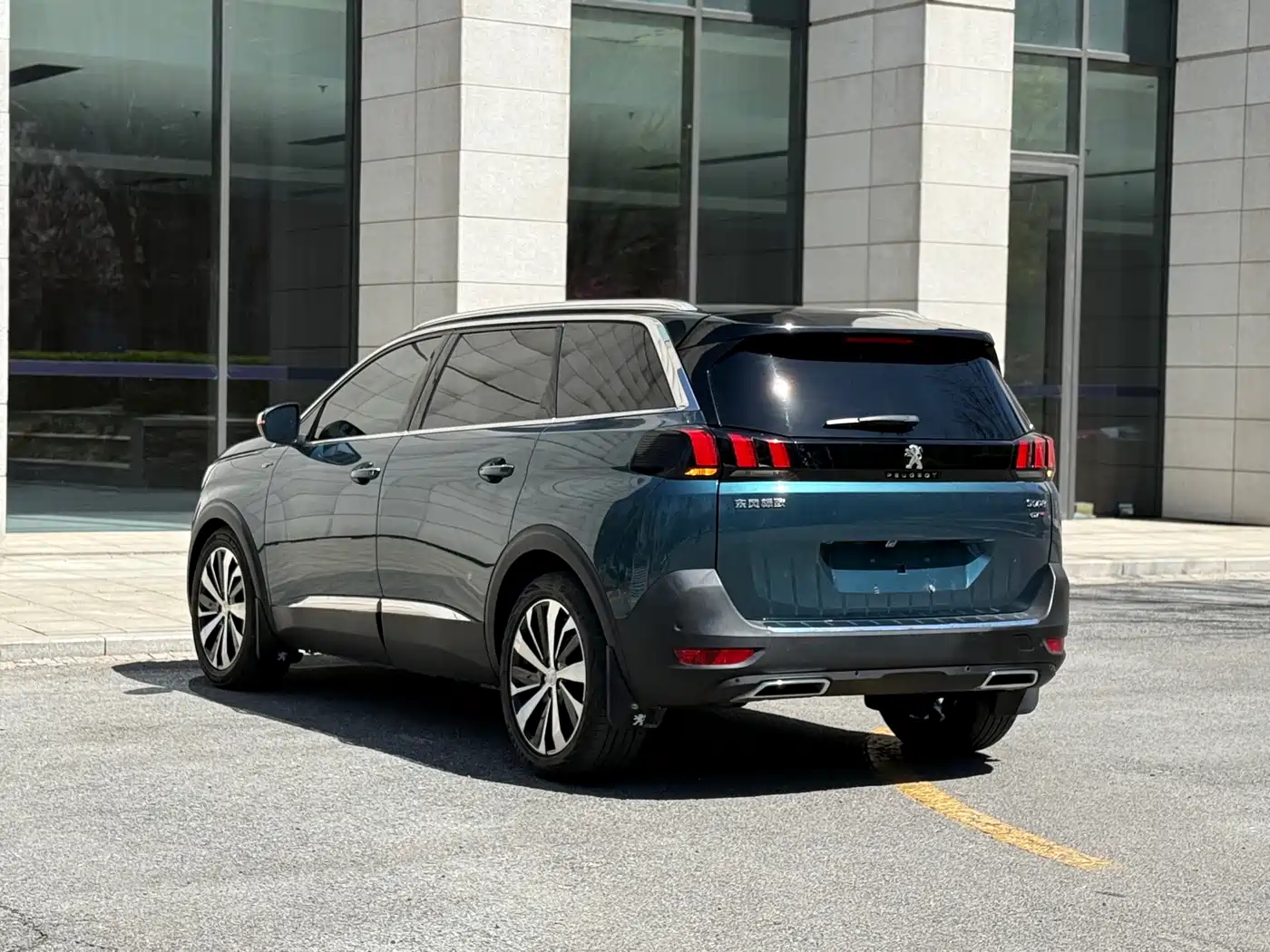 Peugeot 5008 2017 380THP 7-Seater Luxury GT Edition фото 19