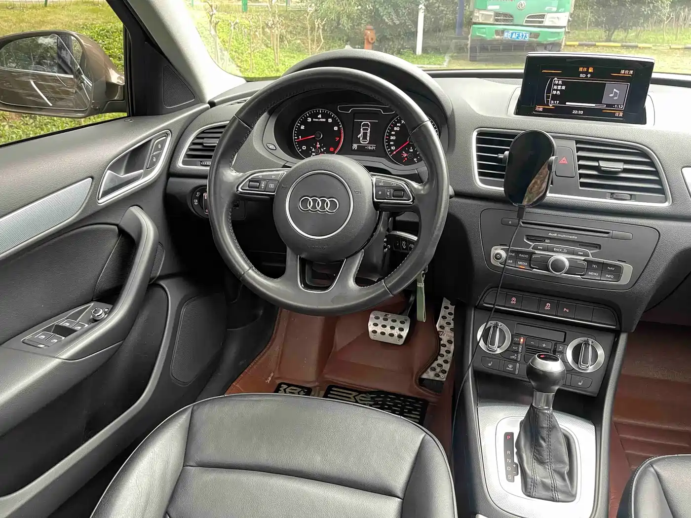 Audi Q3 2015 35 TFSI Comfort фото 16