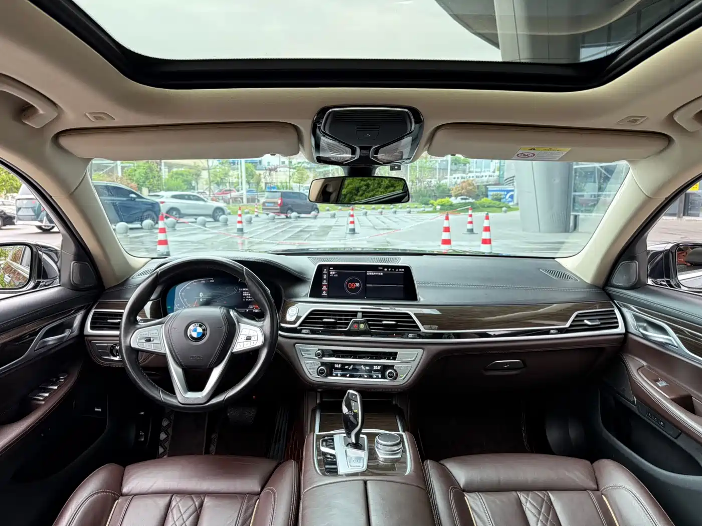 BMW 7 Series 2021 Model 730Li Luxury Package фото 12