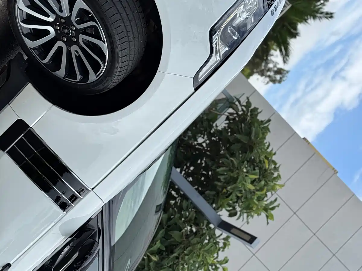 Land Rover Range Rover 2015 3.0 TDV6 Vogue фото 19