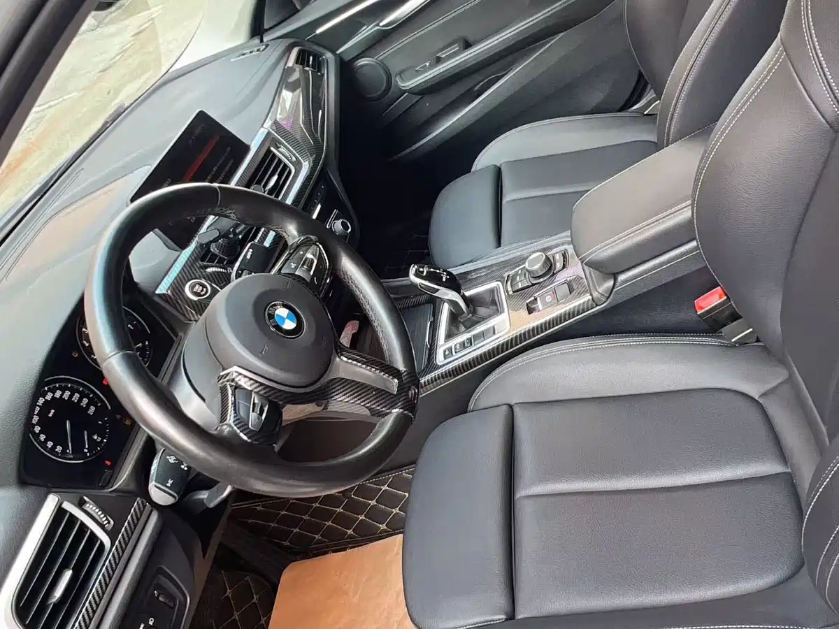 BMW 1 Series 2020 Model 120i M Sport Package фото 11