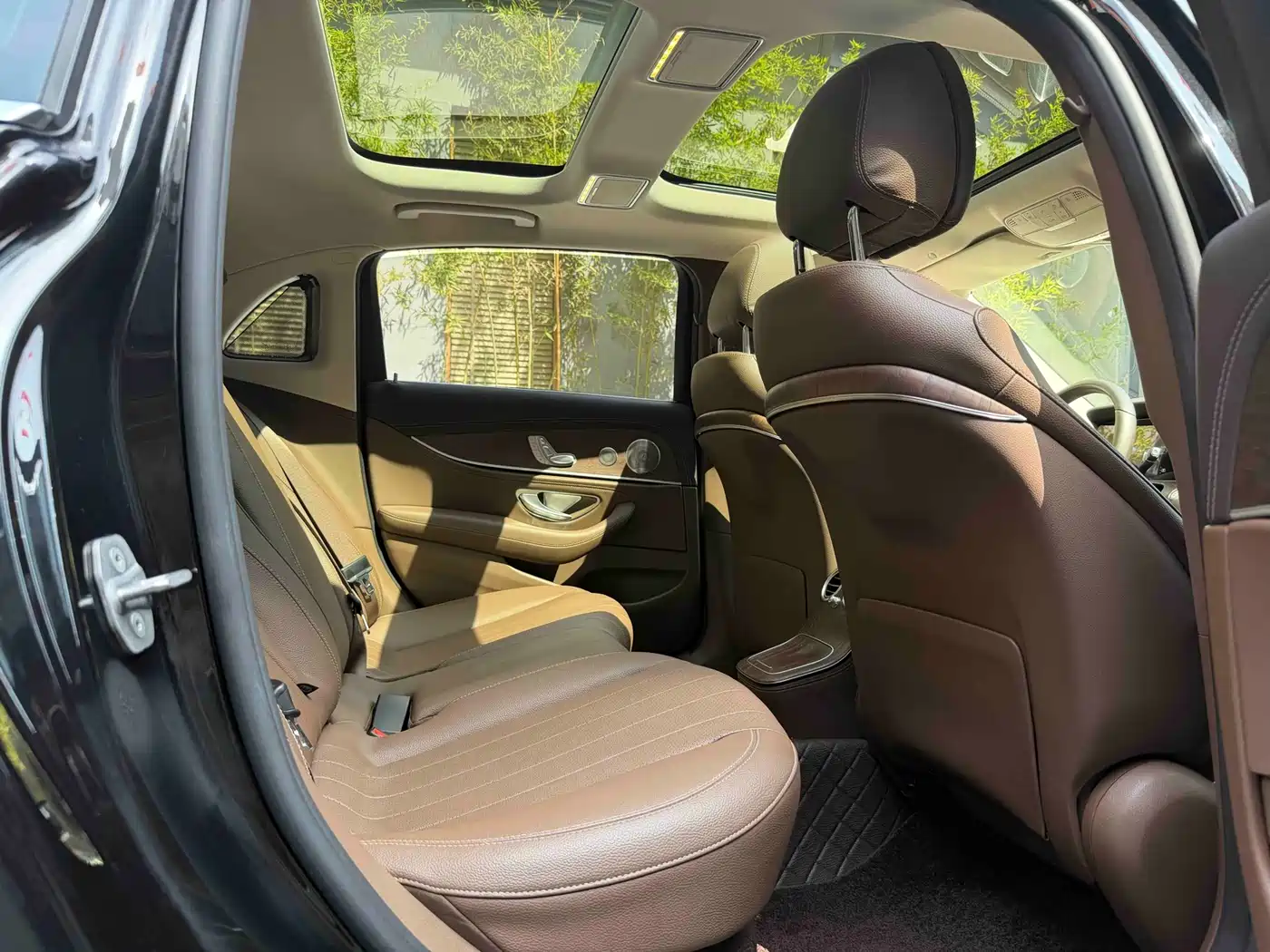 Mercedes-Benz E-Class 2023 E 300 L Luxury фото 6