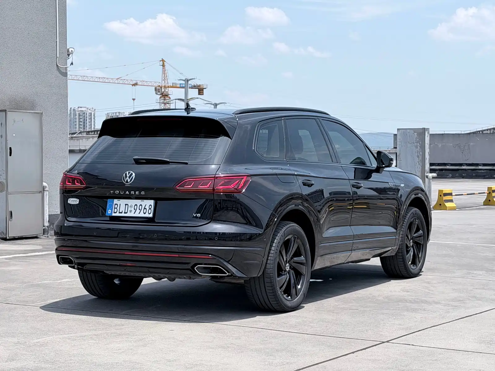 Фото 5 - Volkswagen Touareg