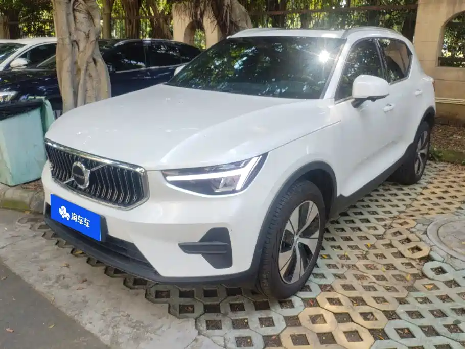 Volvo XC40 2022 2023 B3 Zhiyuan Luxury Edition