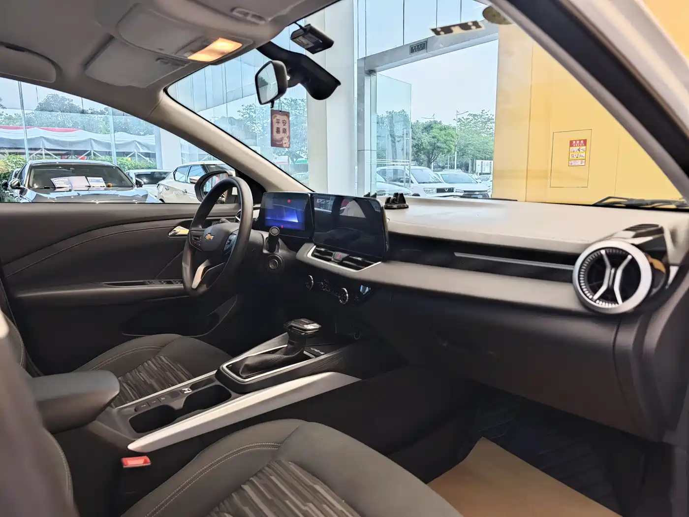 Chevrolet Monza 2023 1.5L DCT Enjoyment Edition фото 32
