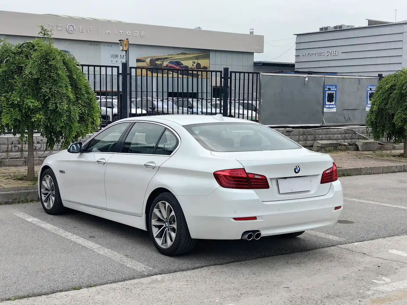 BMW 5 Series 2017 525Li Leading Edition фото 13
