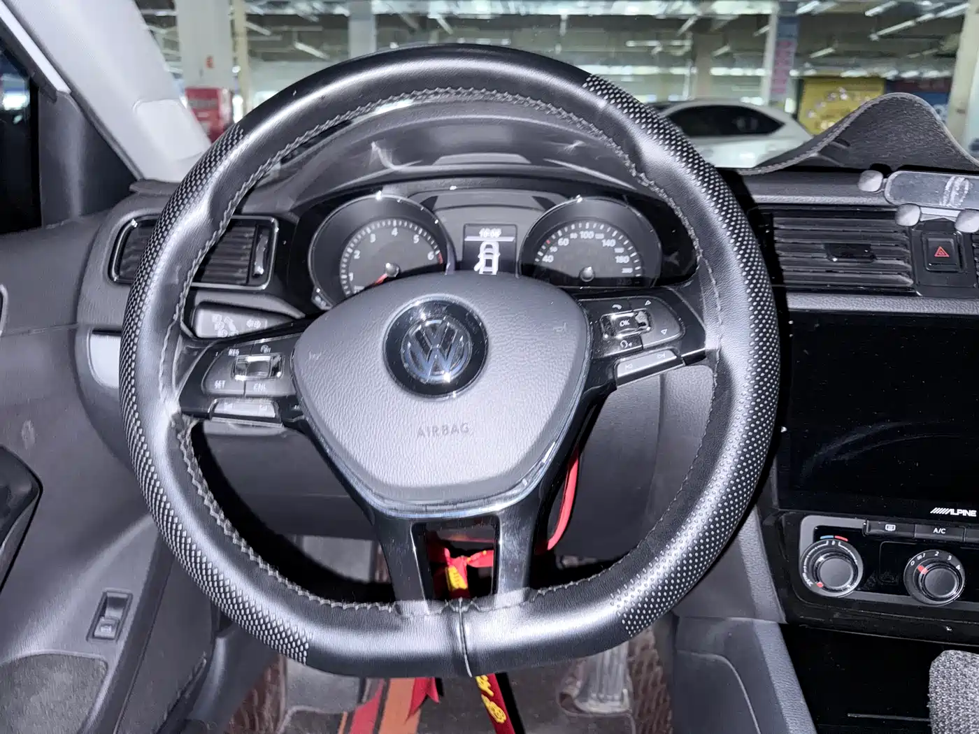 Volkswagen Sagitar 2018 280TSI DSG Spark Edition фото 14