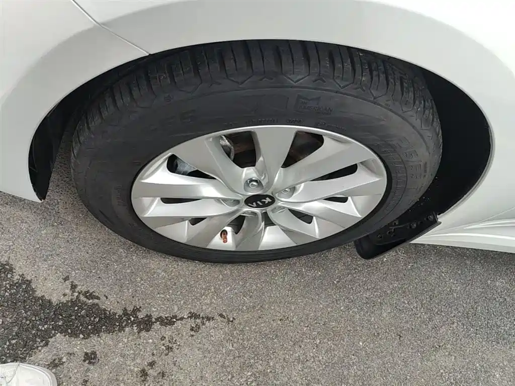 Kia K5 2016 1.6T Automatic LUX фото 23