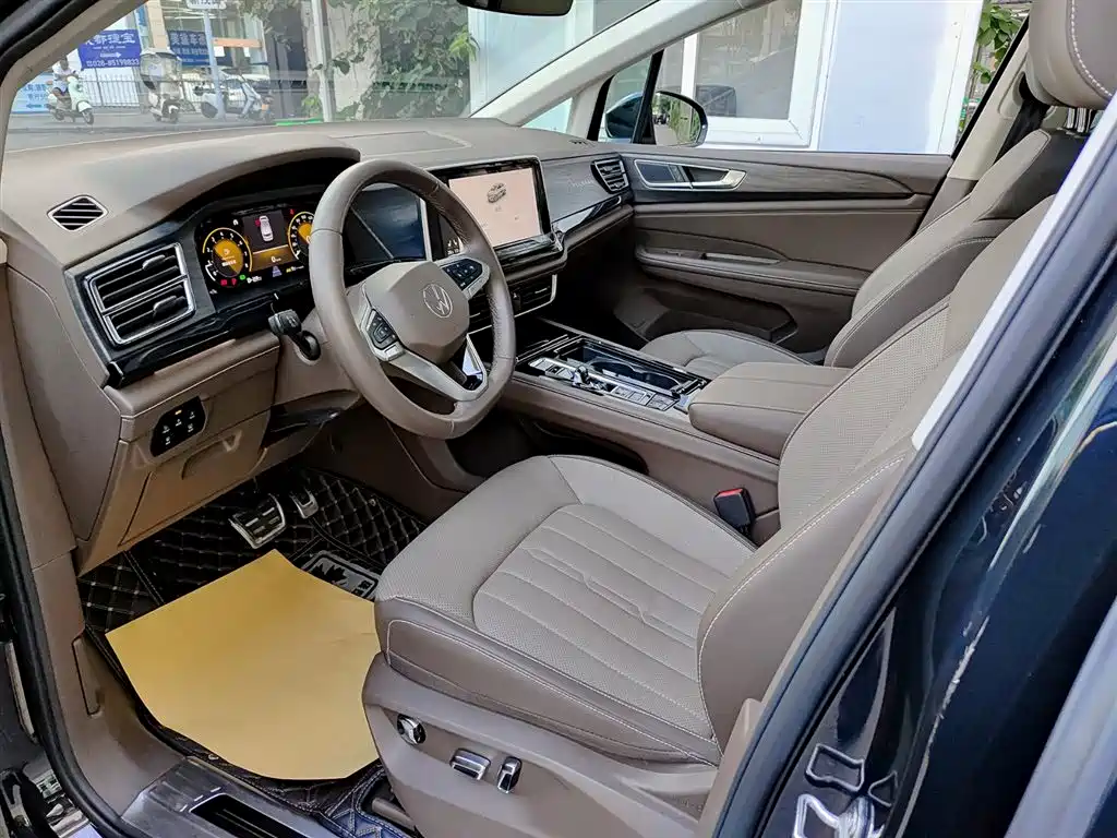 Volkswagen Viloran 2023 Facelift 380TSI Prestige Edition фото 7
