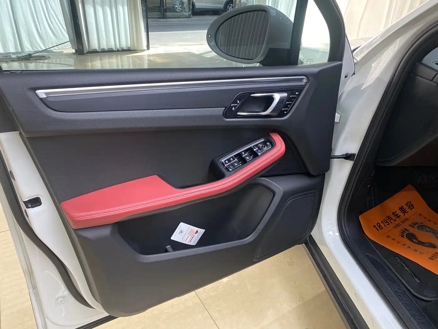 Porsche Macan 2018 Macan 2.0T фото 4