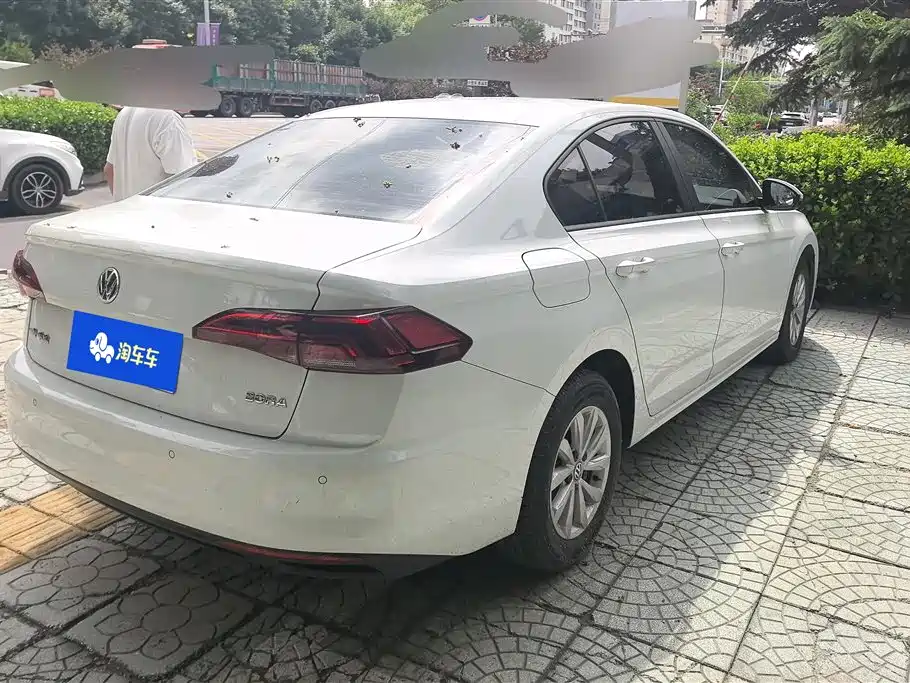 Volkswagen Bora 2020 1.5L Manual Fashion фото 3