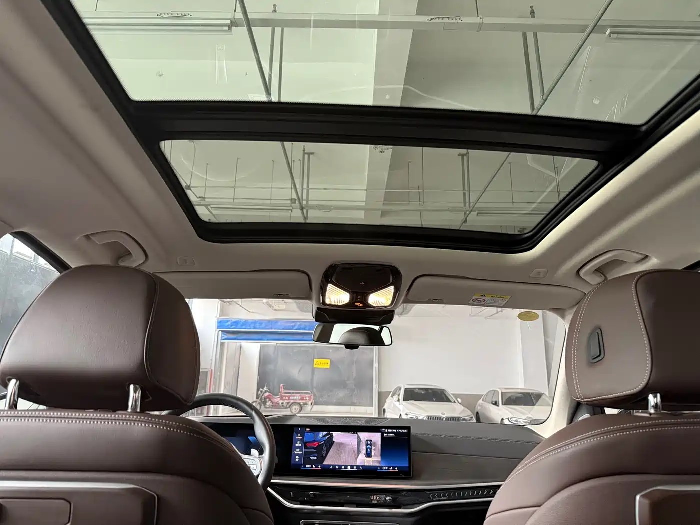 BMW X5 2025 Model xDrive 30Li Exclusive M Sport Blackout Package фото 21