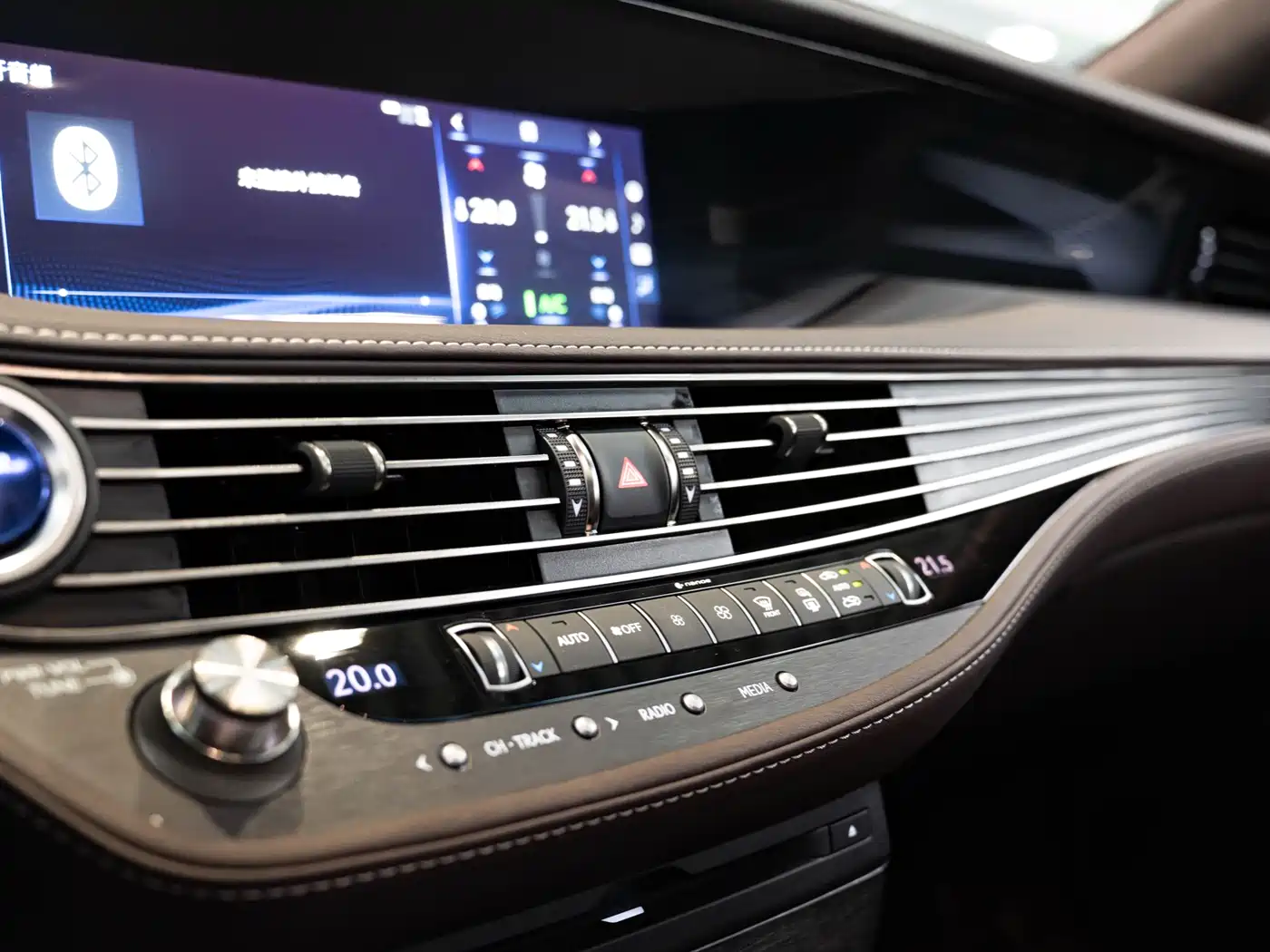Lexus LS 2020 500h Luxury (China VI) фото 17