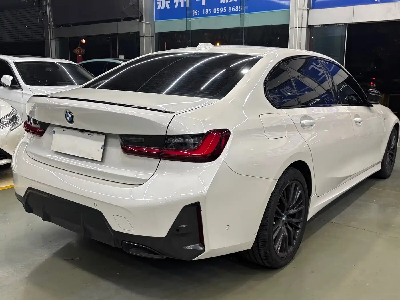 BMW 3 Series 2023 325Li M Sport Black Night Package фото 11