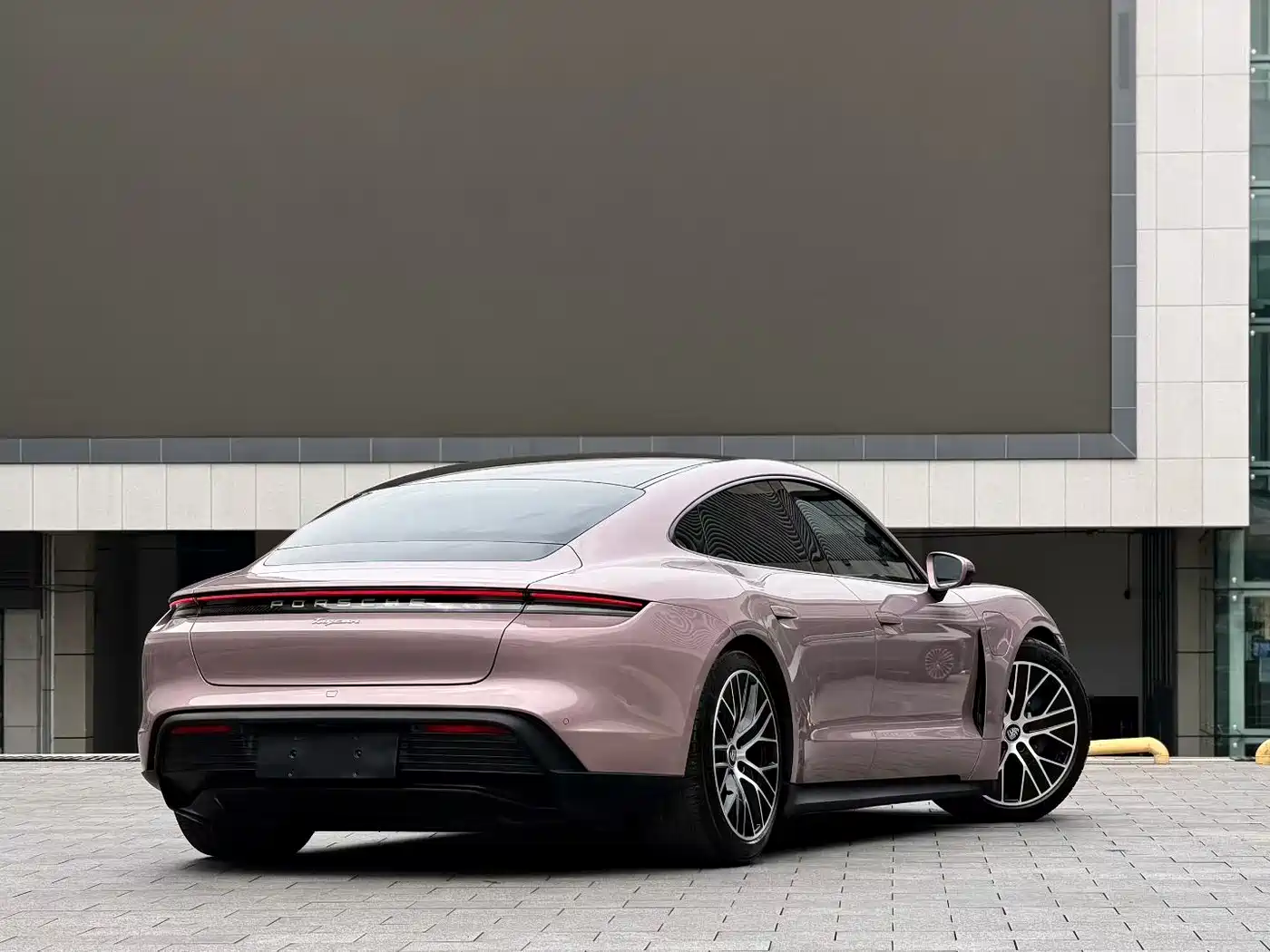 Porsche Taycan 2022 Taycan фото 3