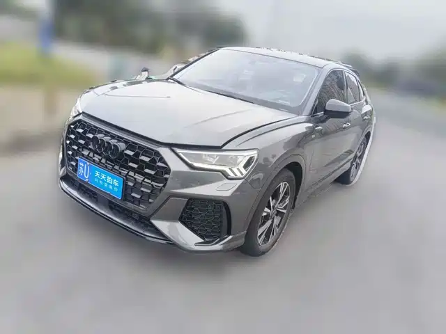 Audi Q3 Sportback 2022 40 TFSI Fashion — фото 1