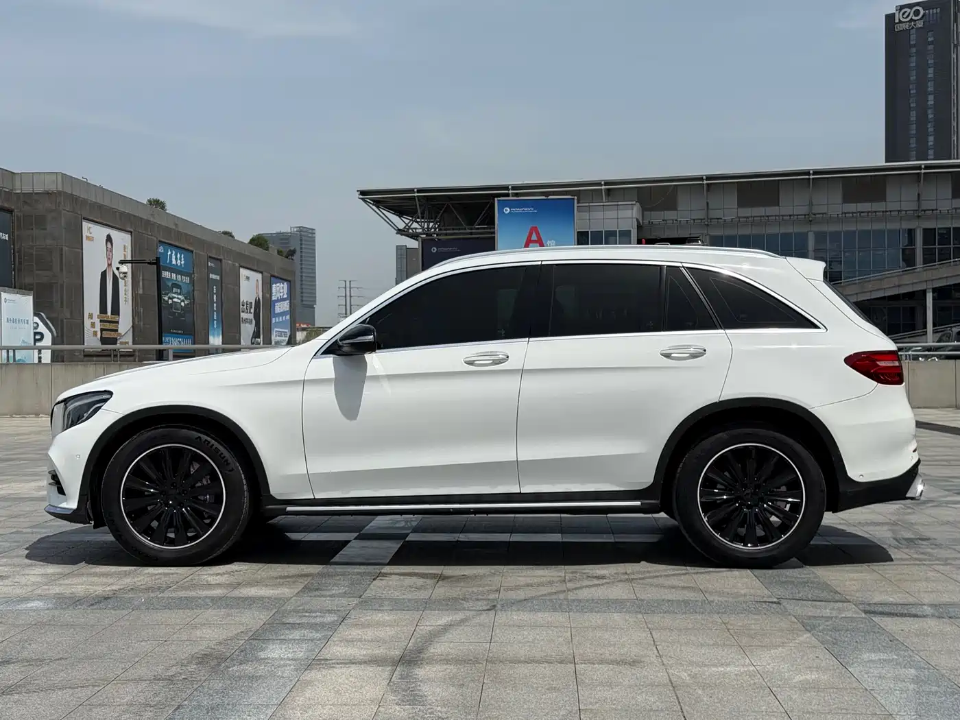 Mercedes-Benz GLC 2016 GLC 260 4MATIC Dynamic фото 19