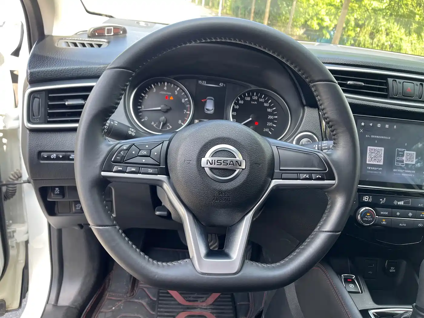 Фото 21 - Nissan Qashqai