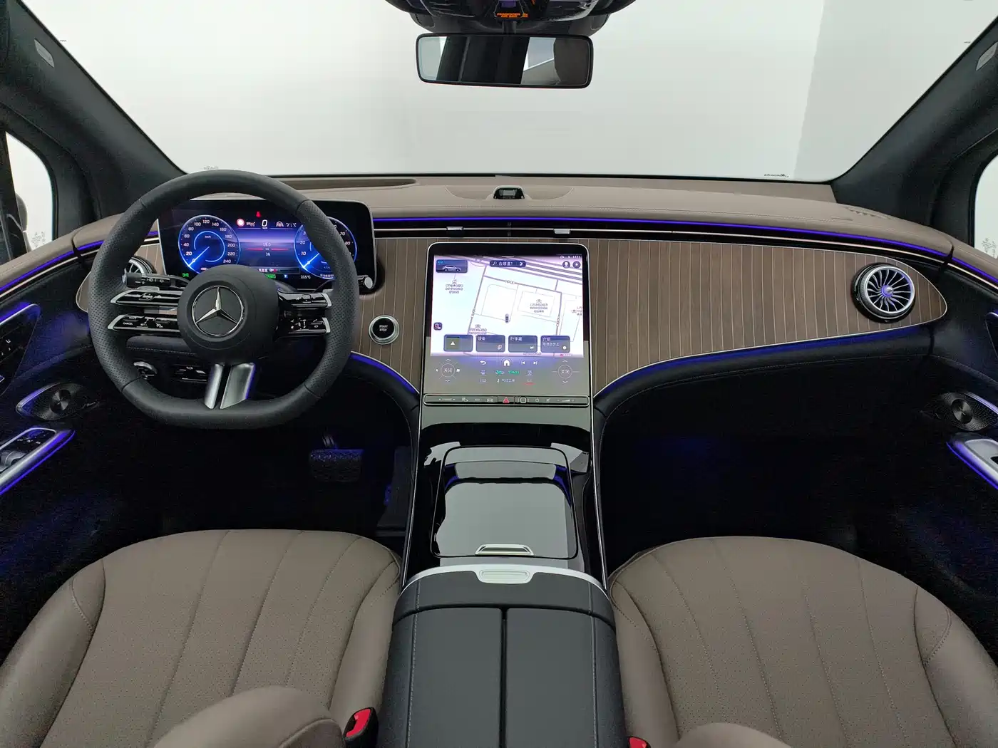 MERCEDES-BENZ EQE SUV