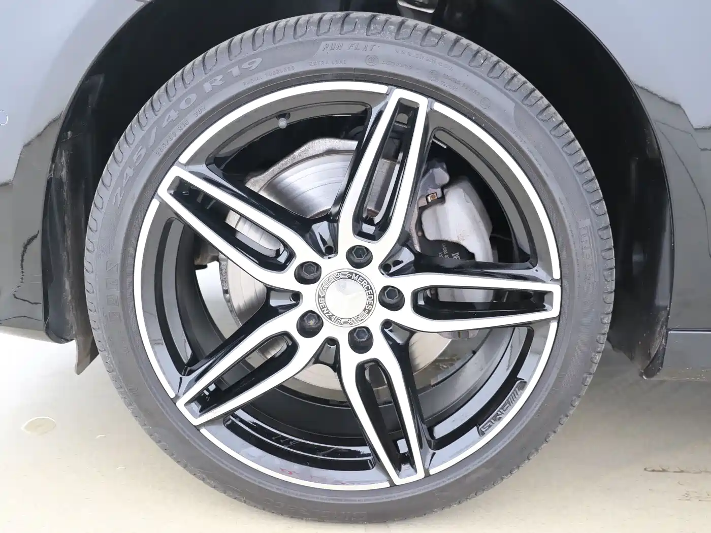 Mercedes-Benz E-Class 2017 E 200 Sport 4MATIC фото 11