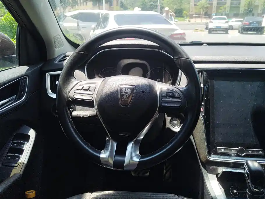 Roewe RX5 2016 2016 20T 2WD Automatic Internet Smart Edition