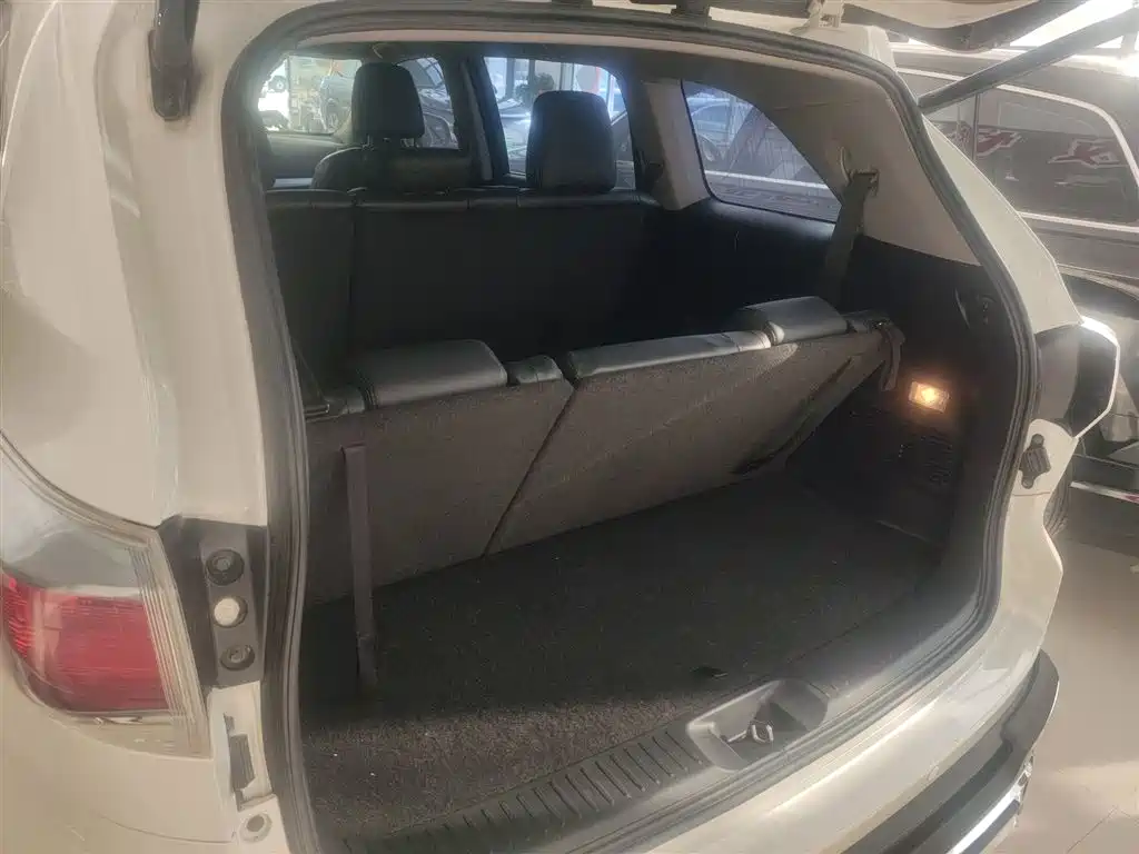 Toyota Highlander 2017 2.0T 4WD Premium 7-Seater фото 19