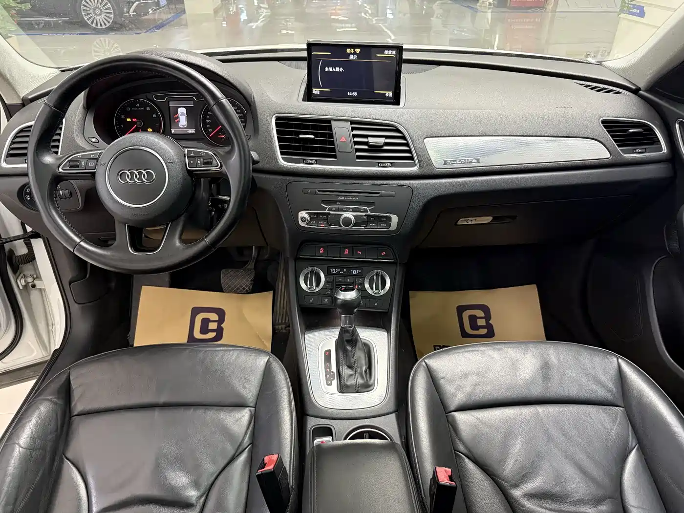 Audi Q3 2015 35 TFSI quattro Technology фото 8