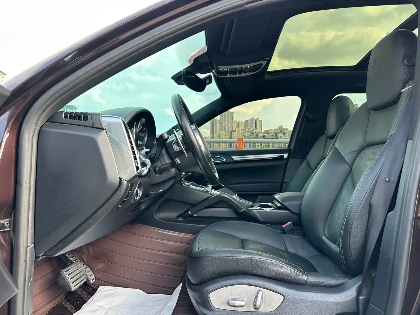 Porsche Cayenne 2014 Cayenne Platinum Edition 3.0T фото 4