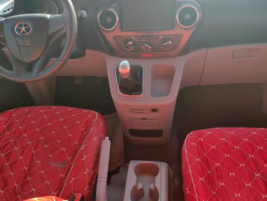 JAC Refine M3 2018 2015 Maker Edition 1.6L Luxury
