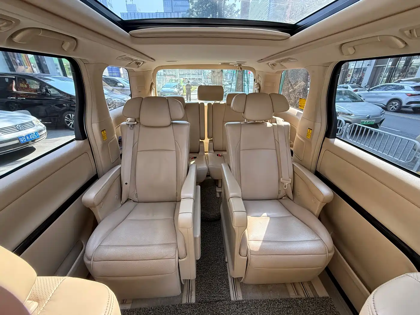 Toyota Alphard 2012 3.5L Luxury Edition фото 7