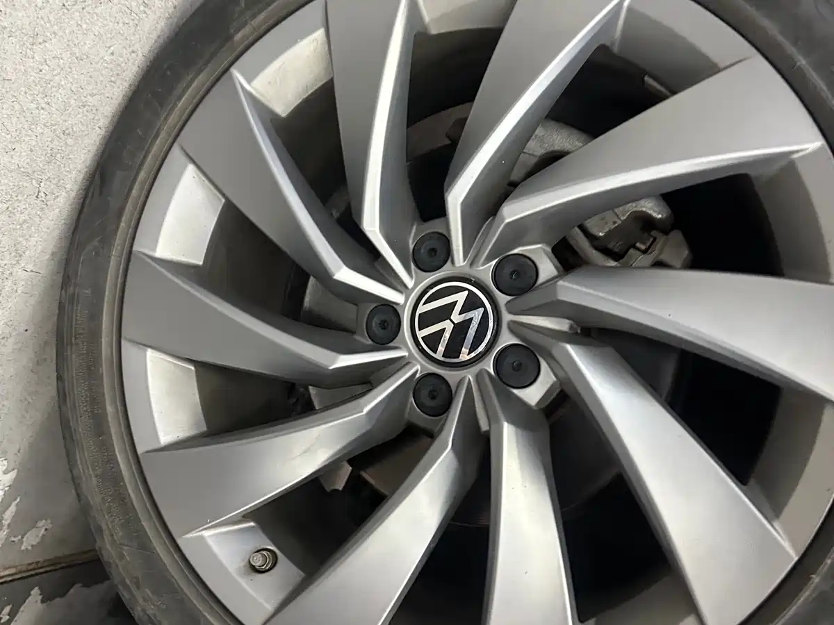 Photo 12 - Volkswagen CC