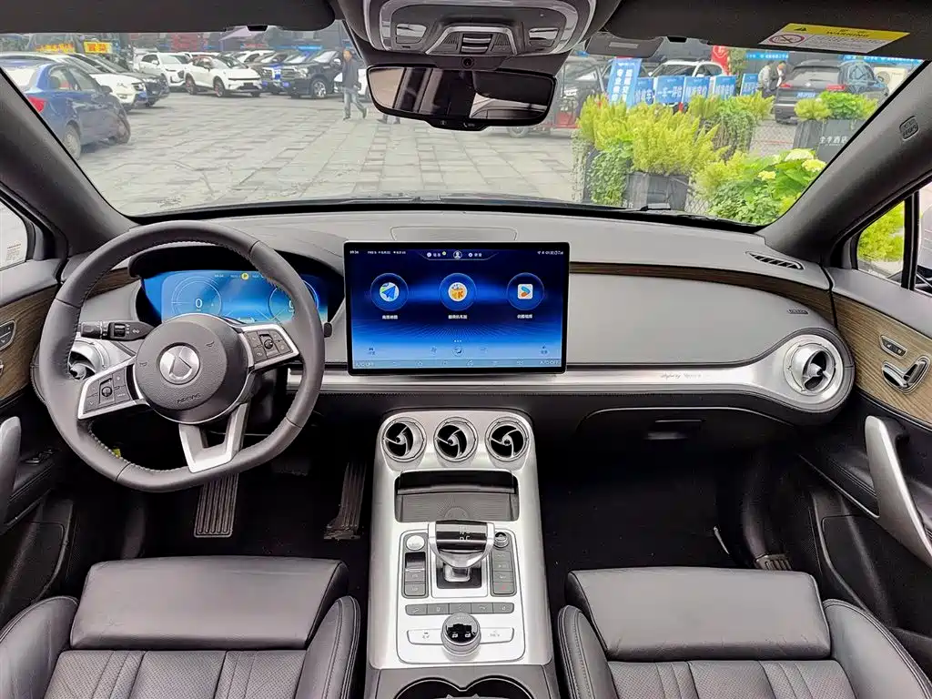 Denza X 2020 Model PHEV Flagship Edition фото 10