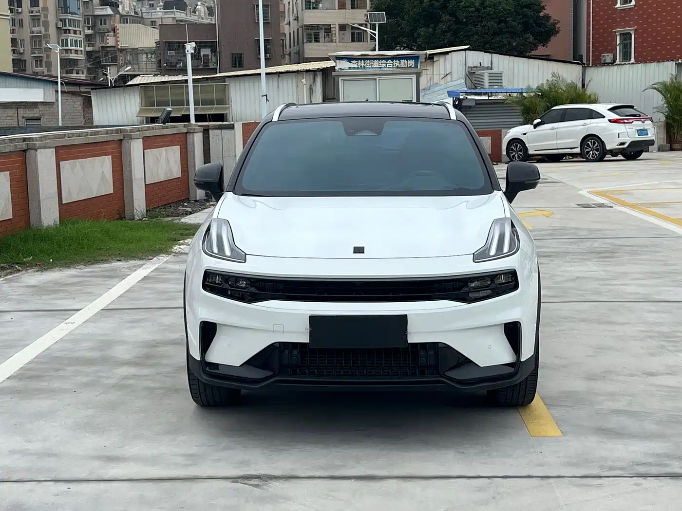 Lynk & Co 06 2023 Remix 1.5T Power Halo фото 2