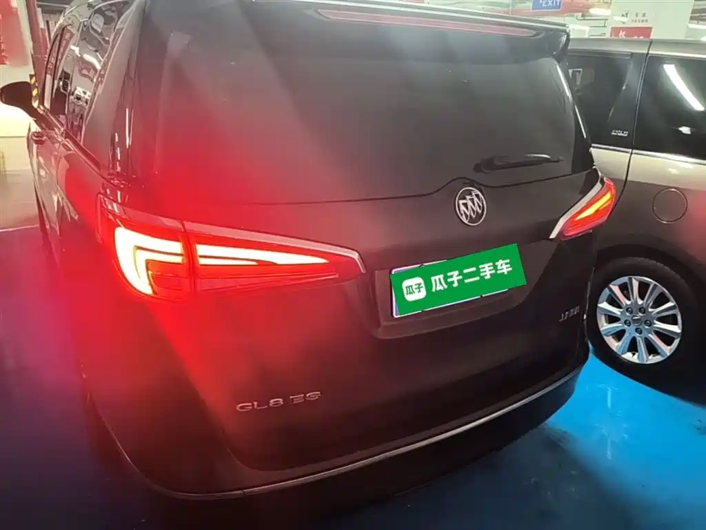 Buick GL8 2017 ES 28T Luxury China V фото 6