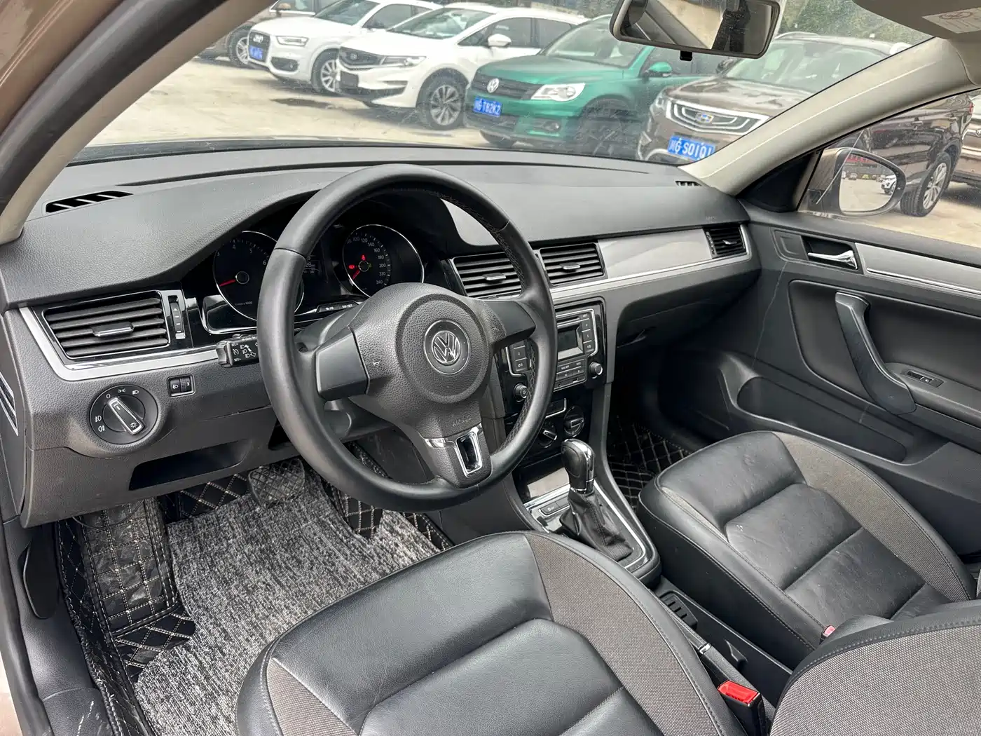 Volkswagen Bora 2015 Quality Edition 1.6L Automatic Comfort фото 5