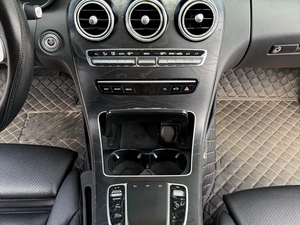 Mercedes-Benz C-Class 2020 C 200 L Fashion Sport фото 17