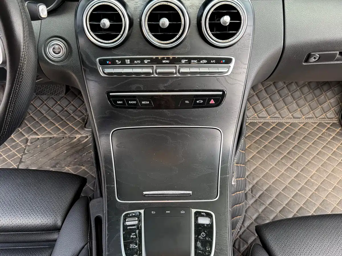 Mercedes-Benz C-Class 2020 C 200 L Fashion Sport фото 18